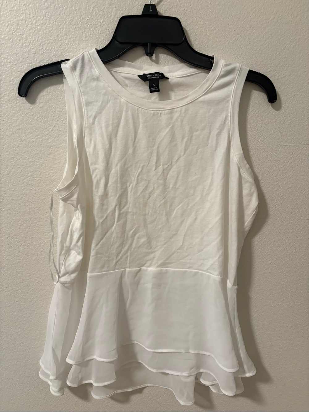 White Sleeveless Peplum Tank Top by Vera wang